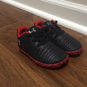 Under armor boys sneakers